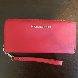 Michael Kors Bright Red Jet Set Continental Wallet
